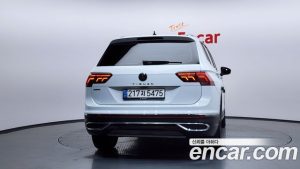 Volkswagen Tiguan 2.0 TSI Prestige 2022 года из Южной Кореи