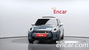 Mini Cooper 5Door MULTITONE Edition 2023 года из Южной Кореи