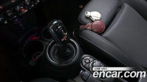 Mini Cooper 5Door MULTITONE Edition 2023 года из Южной Кореи