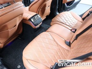 Mercedes-Benz S-Class S400 d 4MATIC 2023 года из Южной Кореи