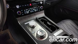 Genesis G80 Бензин 2.5 Turbo AWD 2025 года из Южной Кореи