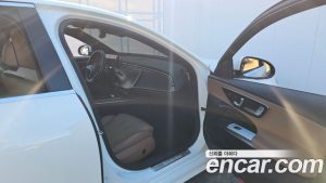 Mercedes-Benz E-Class E200 Avantgarde 2025 года из Южной Кореи