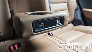 Renault-KoreaSamsung QM6 2.0 LPe RE Signature 2WD 2023 года из Южной Кореи