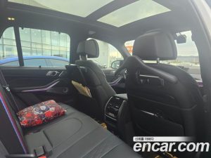 BMW X5 M60i 2024 года из Южной Кореи