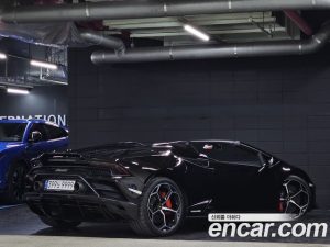 Lamborghini Huracan LP640-4 EVO SPYDER 2023 года из Южной Кореи