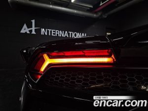 Lamborghini Huracan LP640-4 EVO SPYDER 2023 года из Южной Кореи