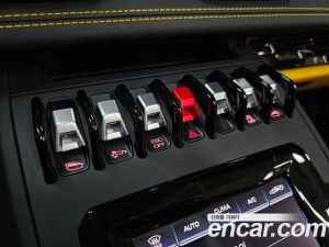 Lamborghini Huracan LP640-4 EVO SPYDER 2023 года из Южной Кореи