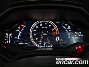 Lamborghini Huracan LP640-4 EVO SPYDER 2023 года из Южной Кореи