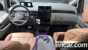 Hyundai Staria 4WD Lounge 9-Seater 2025 года из Южной Кореи