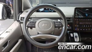Hyundai Staria 4WD Lounge 9-Seater 2025 года из Южной Кореи