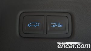 Hyundai Staria 4WD Lounge 9-Seater 2025 года из Южной Кореи