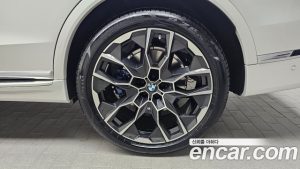 BMW X7 xDrive 40i M Sport 6 2025 года из Южной Кореи