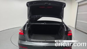 Audi A6 45 TFSI 4WD Premium 2023 года из Южной Кореи