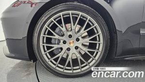 Porsche Panamera 2.9 AWD 2025 года из Южной Кореи
