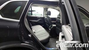 BMW X5 xDrive 50e xLine 2025 года из Южной Кореи