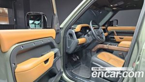 Land Rover Defender 110 P400 X 2024 года из Южной Кореи
