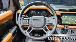 Land Rover Defender 110 P400 X 2024 года из Южной Кореи