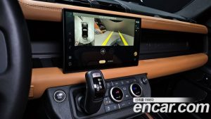 Land Rover Defender 110 P400 X 2024 года из Южной Кореи