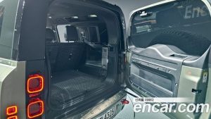 Land Rover Defender 110 P400 X 2024 года из Южной Кореи