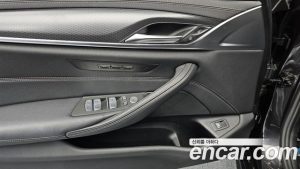 BMW 5-Series 520i M Sport 2023 года из Южной Кореи