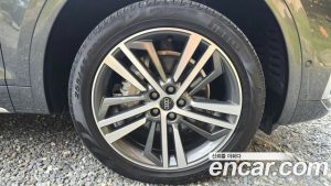 Audi Q5 45 TFSI 4WD Premium 2023 года из Южной Кореи
