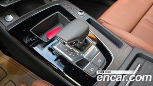 Audi Q5 45 TFSI 4WD Premium 2023 года из Южной Кореи