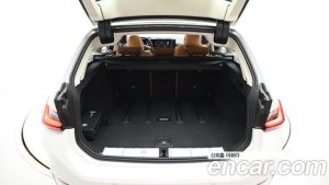 BMW 3-Series 320d Touring 2025 года из Южной Кореи