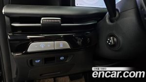 Genesis G80 Бензин 2.5 Turbo AWD 2025 года из Южной Кореи