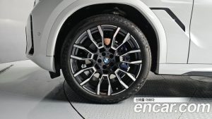BMW X6 xDrive40i M Sport 2025 года из Южной Кореи