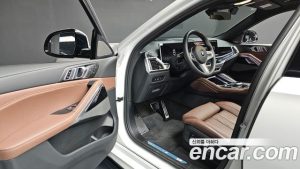 BMW X6 xDrive40i M Sport 2025 года из Южной Кореи