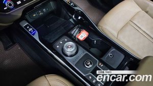 Kia Sorento HEV 1.6 2WD 2024 года из Южной Кореи