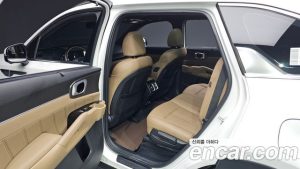 Kia Sorento HEV 1.6 2WD 2024 года из Южной Кореи