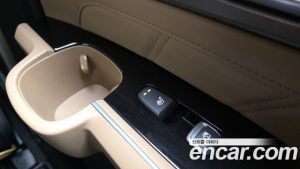 Kia Sorento HEV 1.6 2WD 2024 года из Южной Кореи