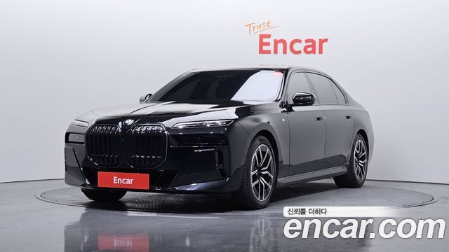 BMW 7-Series 740i sDrive M Sport 2023 года из Кореи