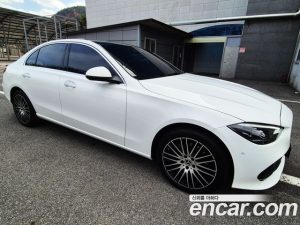 Mercedes-Benz C-Class C200 Avantgarde 2025 года из Южной Кореи
