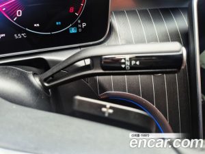 Mercedes-Benz C-Class C200 Avantgarde 2025 года из Южной Кореи