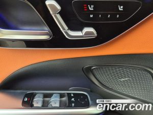 Mercedes-Benz C-Class C200 Avantgarde 2025 года из Южной Кореи