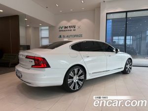 Volvo S90 B6 AWD ULTIMATE Bright 2024 года из Южной Кореи