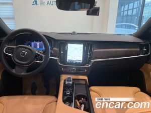 Volvo S90 B6 AWD ULTIMATE Bright 2024 года из Южной Кореи