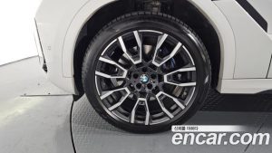 BMW X6 xDrive40i M Sport 2025 года из Южной Кореи