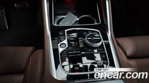 BMW X6 xDrive40i M Sport 2025 года из Южной Кореи
