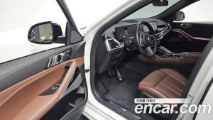 BMW X6 xDrive40i M Sport 2025 года из Южной Кореи