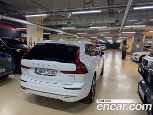 Volvo XC60 T8 Ultra Bright 2025 года из Южной Кореи