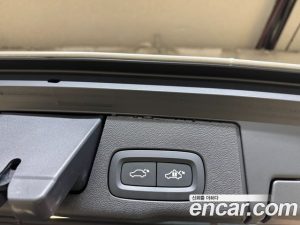 Volvo XC60 T8 Ultra Bright 2025 года из Южной Кореи