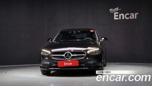 Mercedes-Benz C-Class C200 Avantgarde 2025 года из Южной Кореи