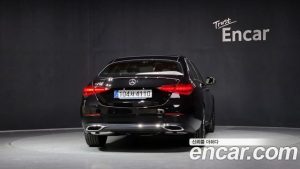 Mercedes-Benz C-Class C200 Avantgarde 2025 года из Южной Кореи