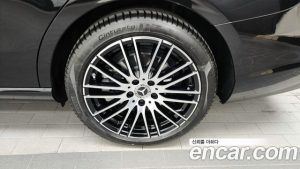 Mercedes-Benz C-Class C200 Avantgarde 2025 года из Южной Кореи