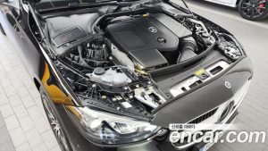 Mercedes-Benz C-Class C200 Avantgarde 2025 года из Южной Кореи