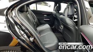 Mercedes-Benz C-Class C200 Avantgarde 2025 года из Южной Кореи