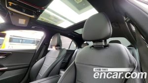 Mercedes-Benz C-Class C200 Avantgarde 2025 года из Южной Кореи